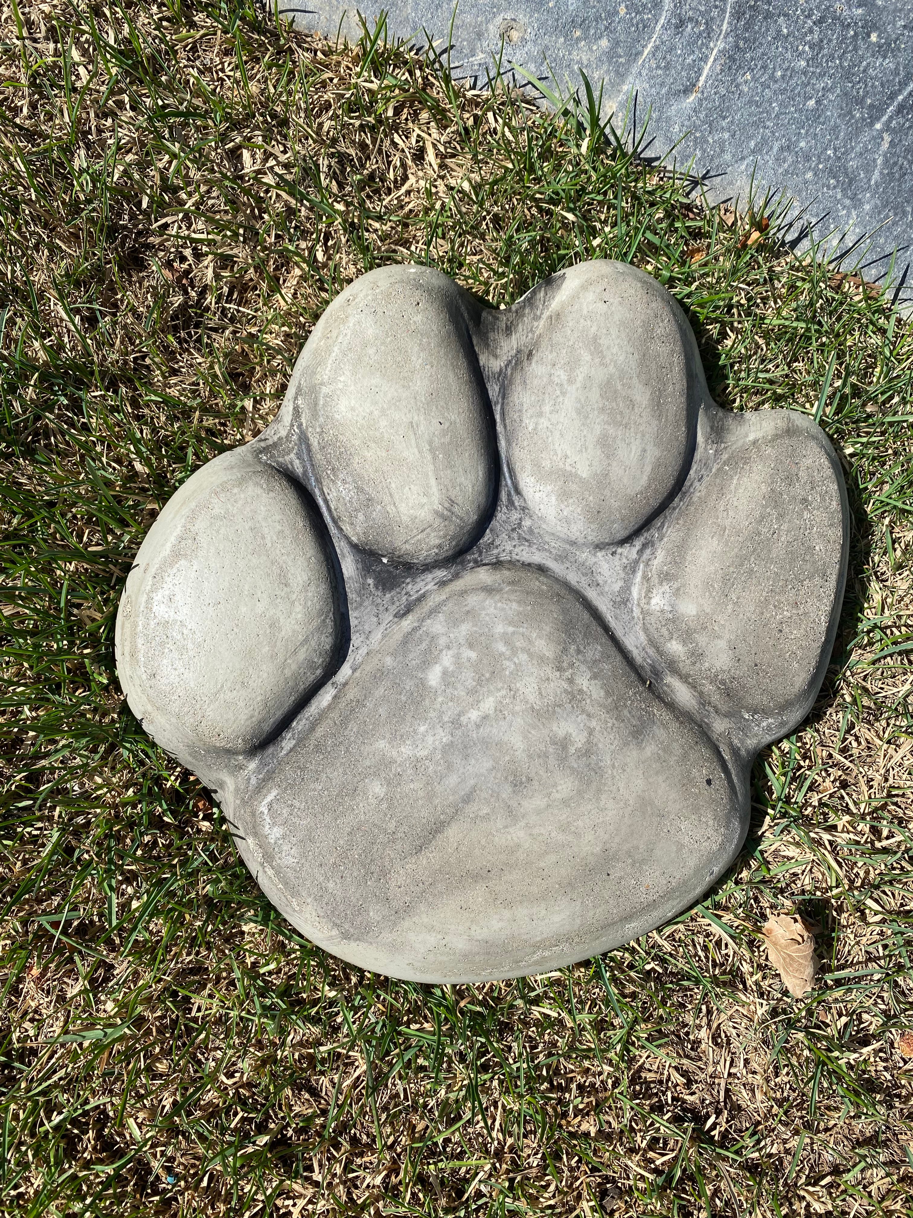 Paw Stone