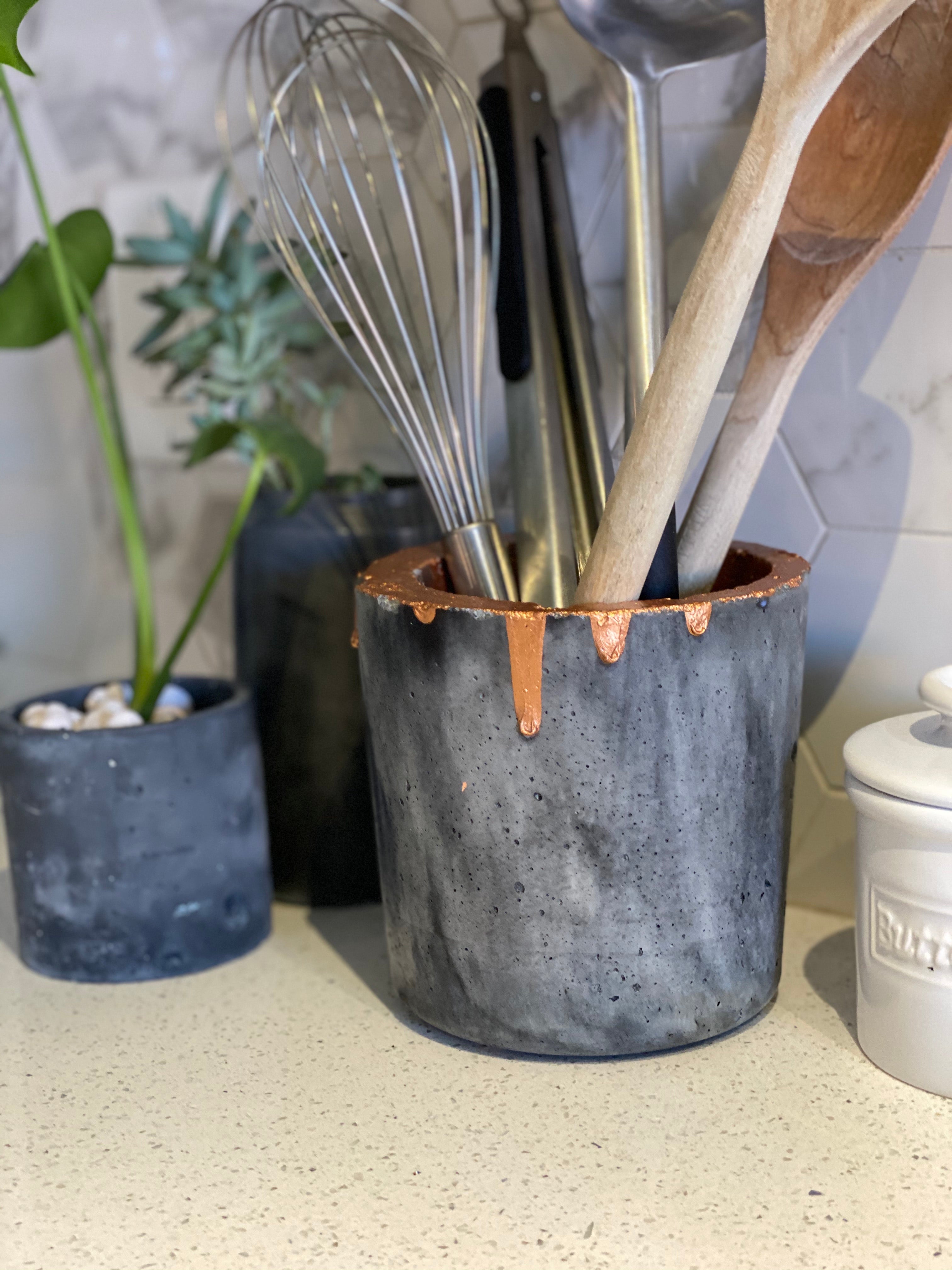 Utensils Holder