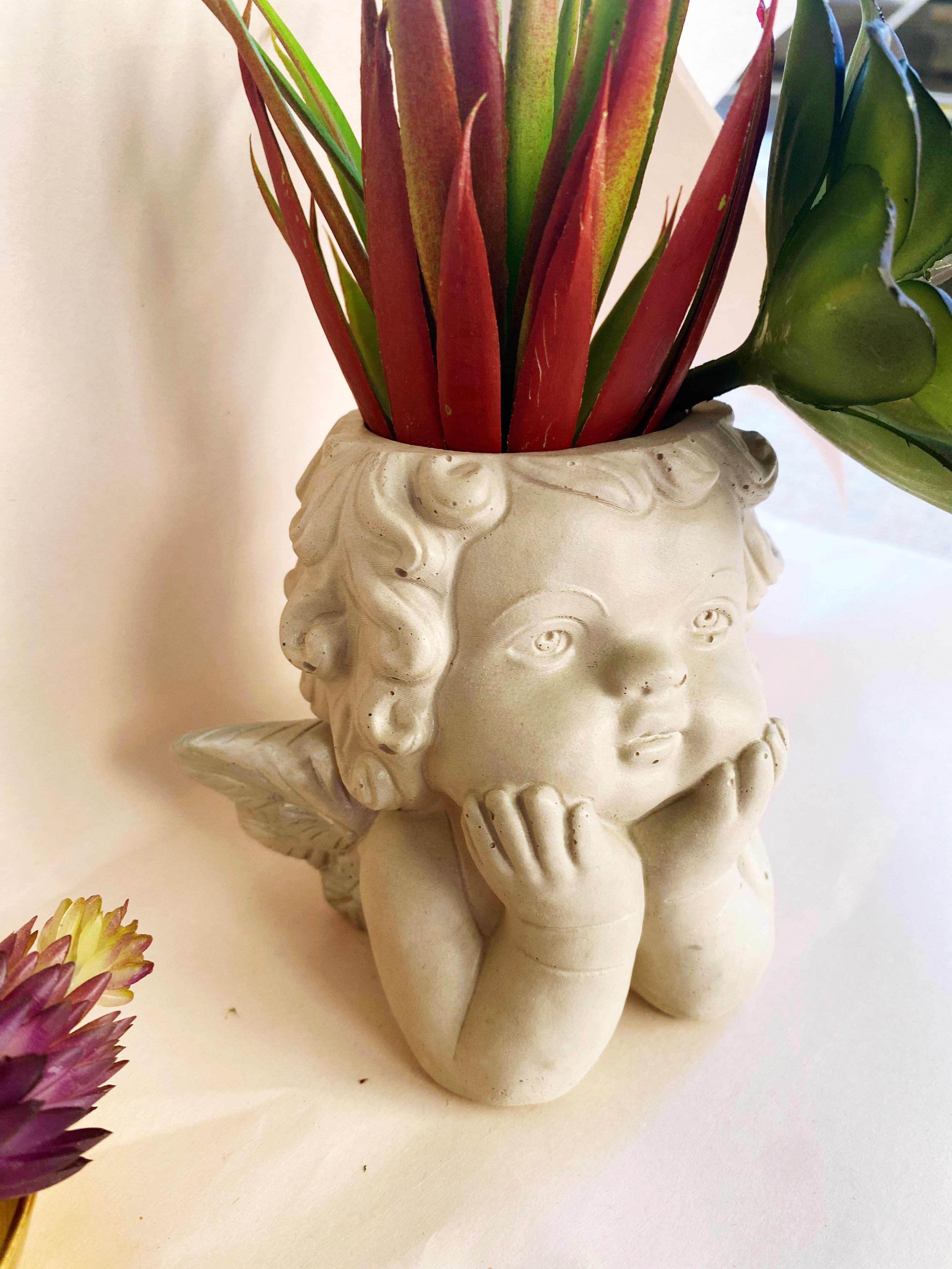 Gabriel Cherub Planter