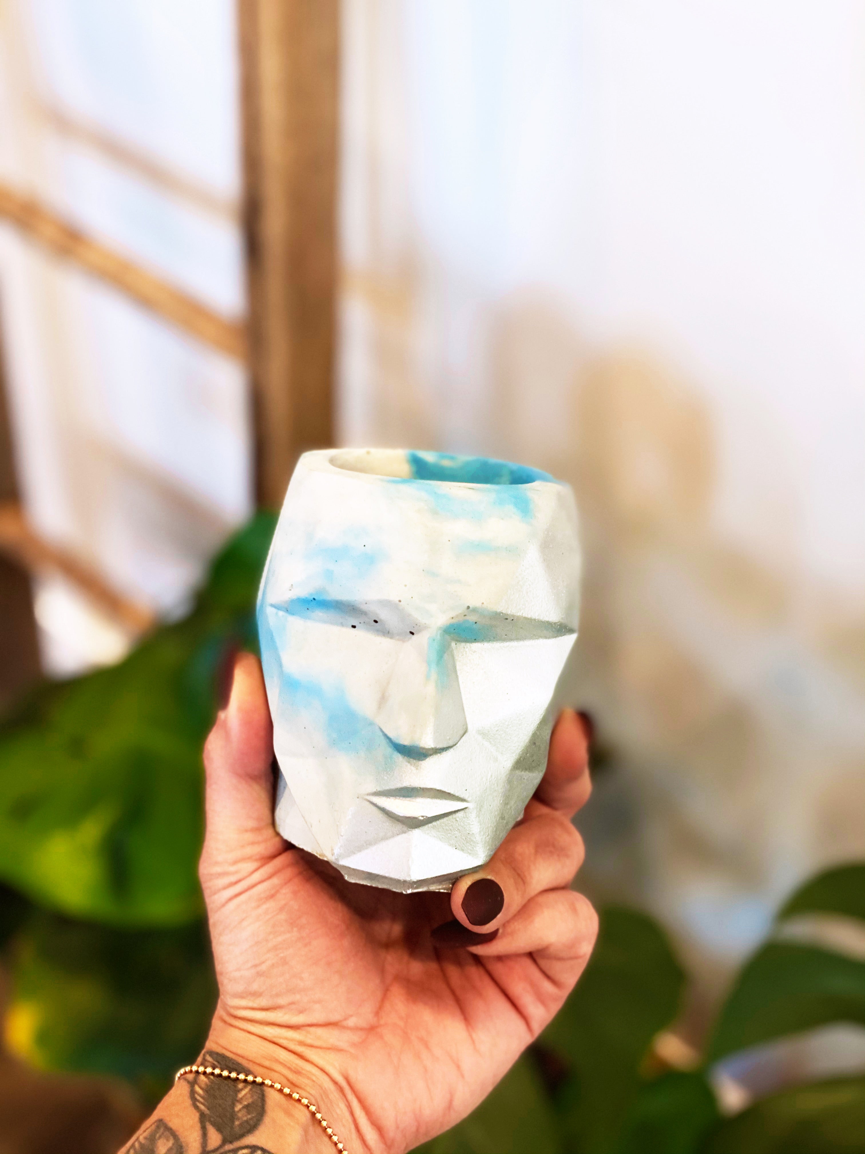 The Sven Concrete Planter