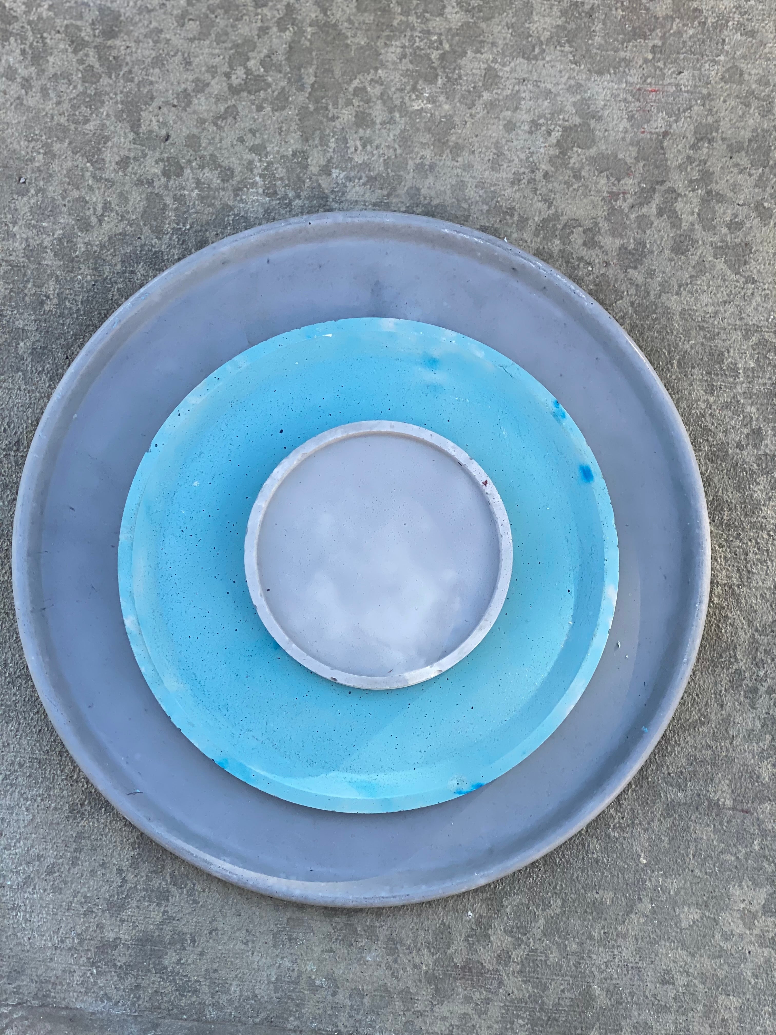 Round Concrete Trays