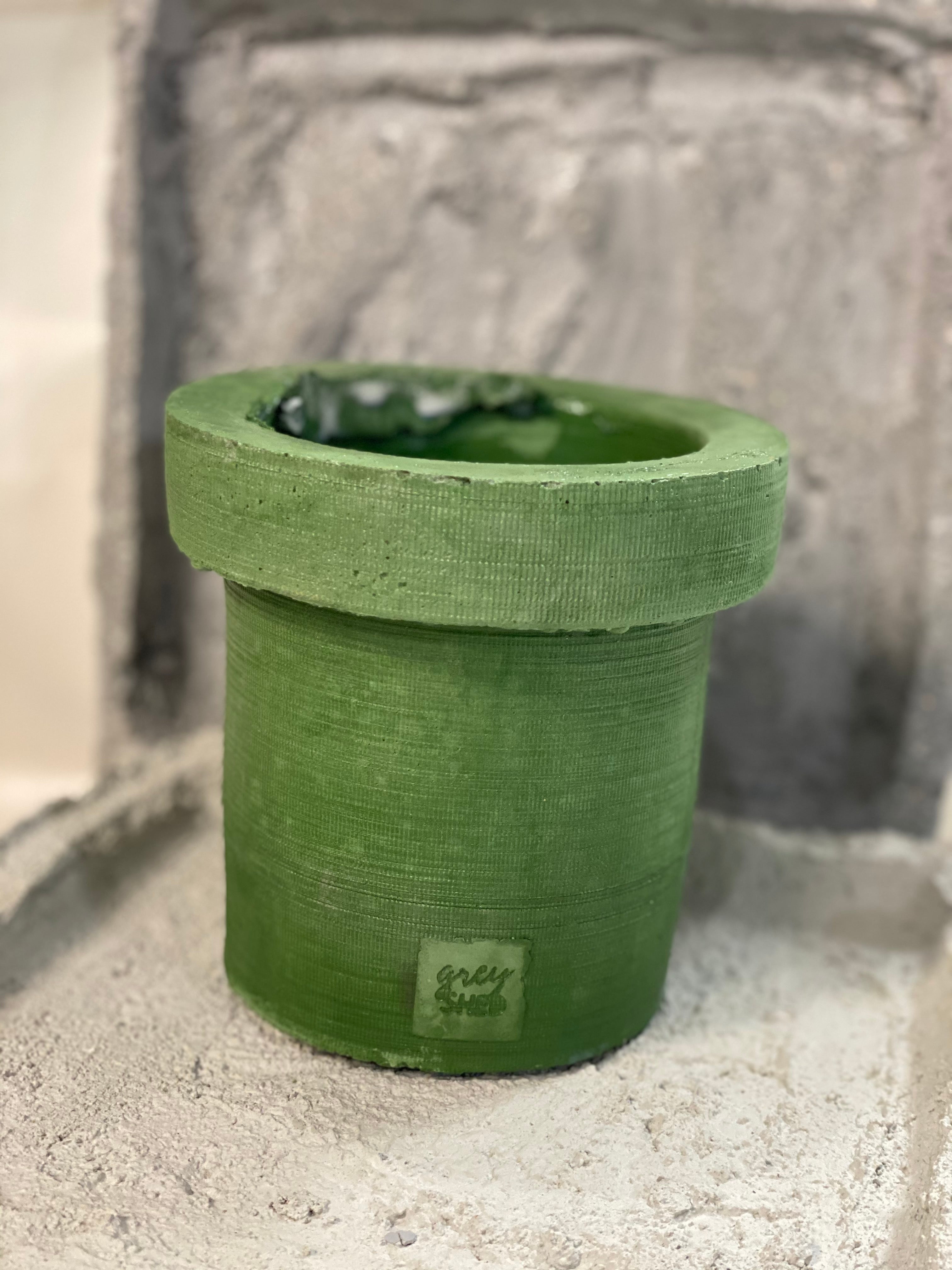 Little plumber planters