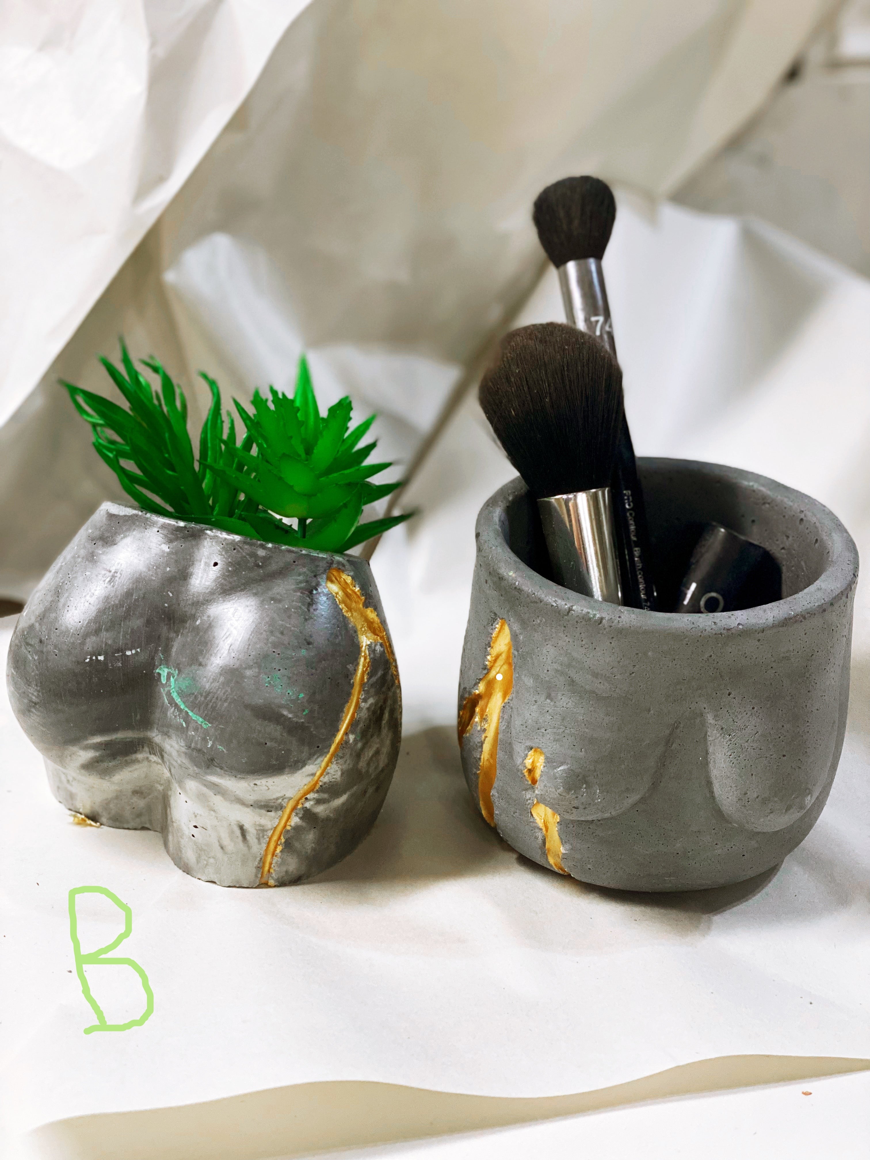Little Booty Planter