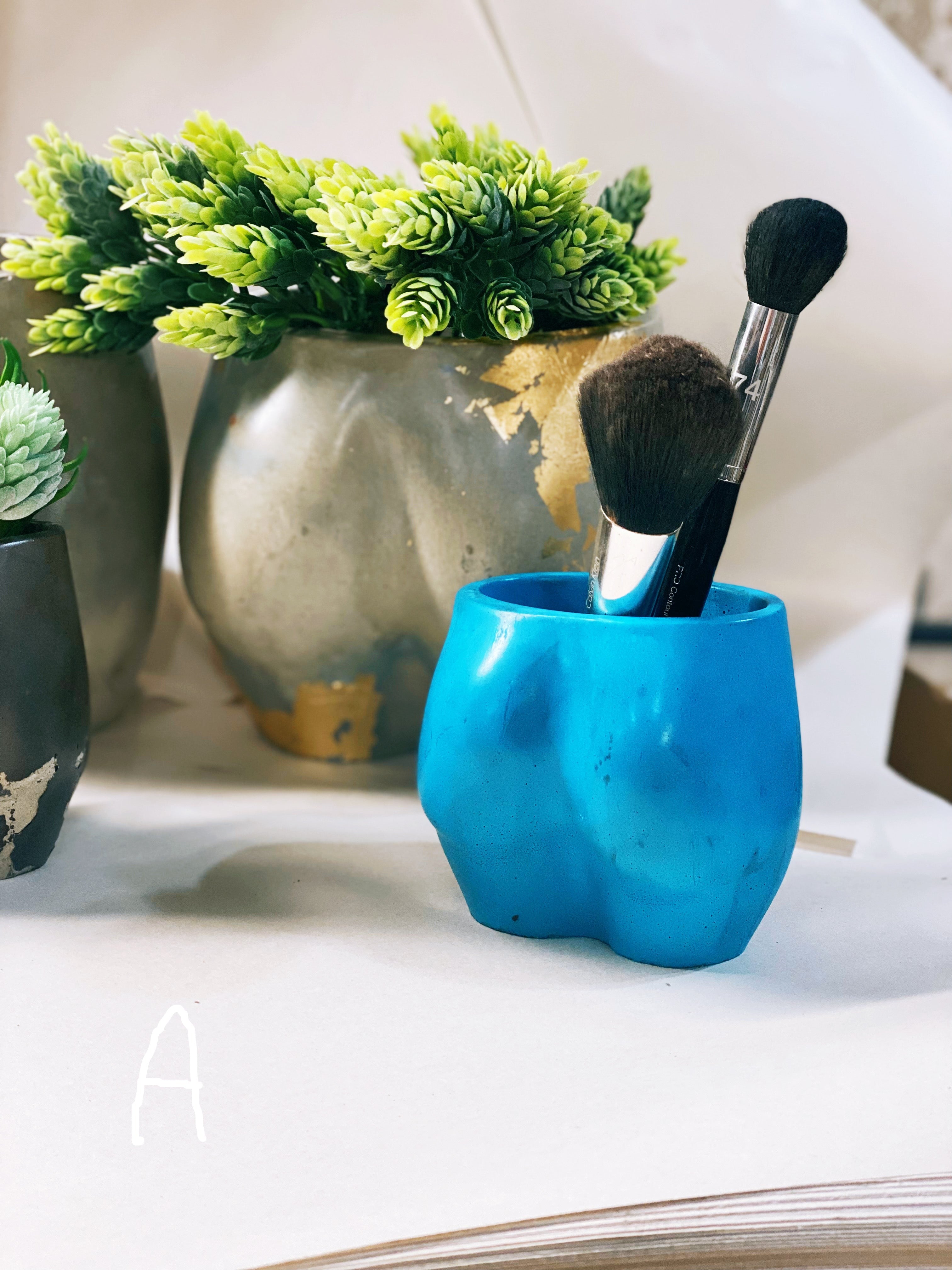 Little Booty Planter