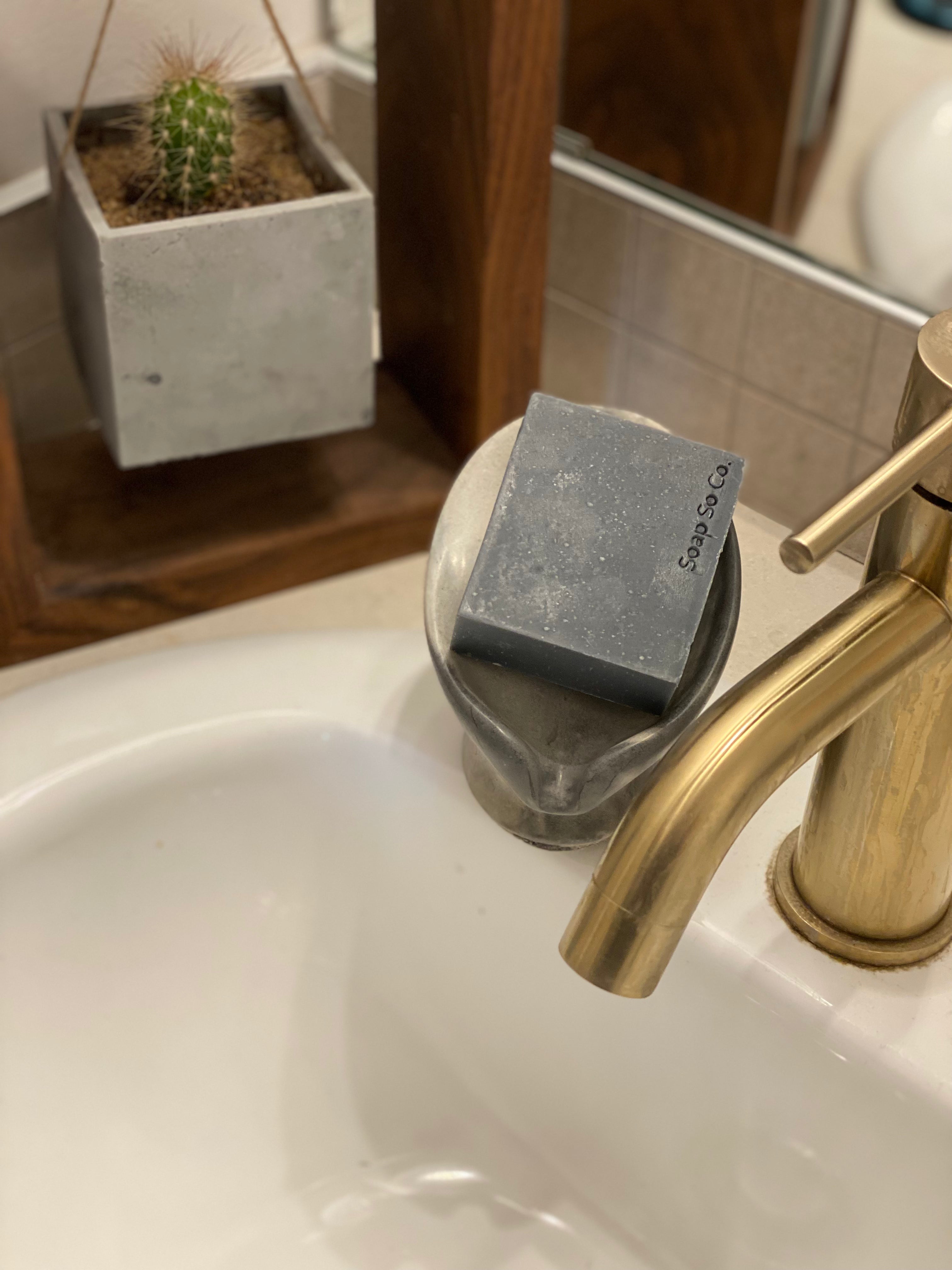 Leaf Drip Soap Dish